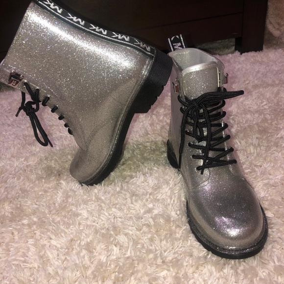 Michael Kors silver sparkle rain boots - Picture 5 of 5